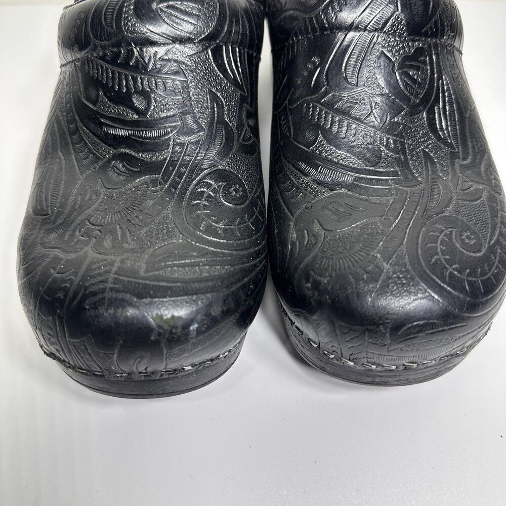 Dansko Professional Black Leather Tooled Embossed Clog Women’s Sz 41 US 10.5-11 - Picture 3 of 11